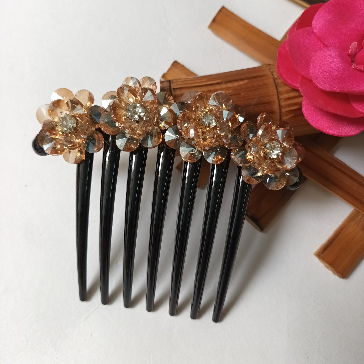 SARIA crystal multiflower golden hair comb