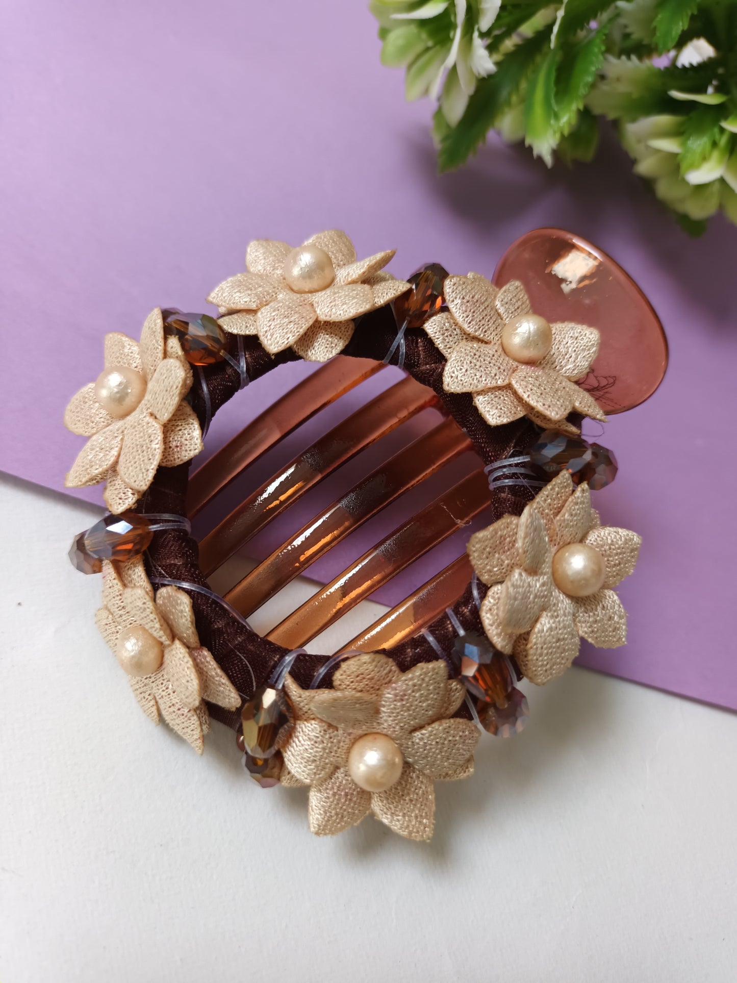 QIZRA pearl multiflower brown panja hair comb