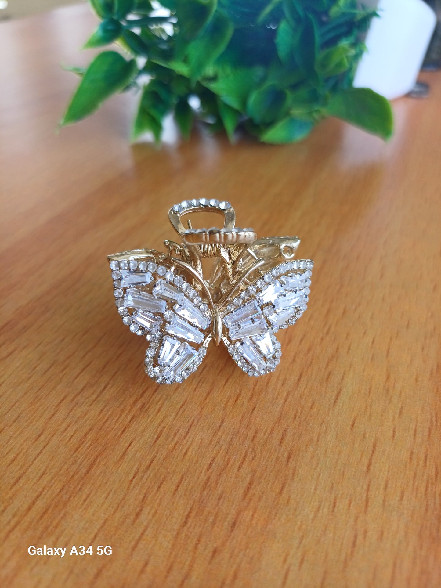 SHARMEEN American Diamond Butterfly Metal Claw Clip