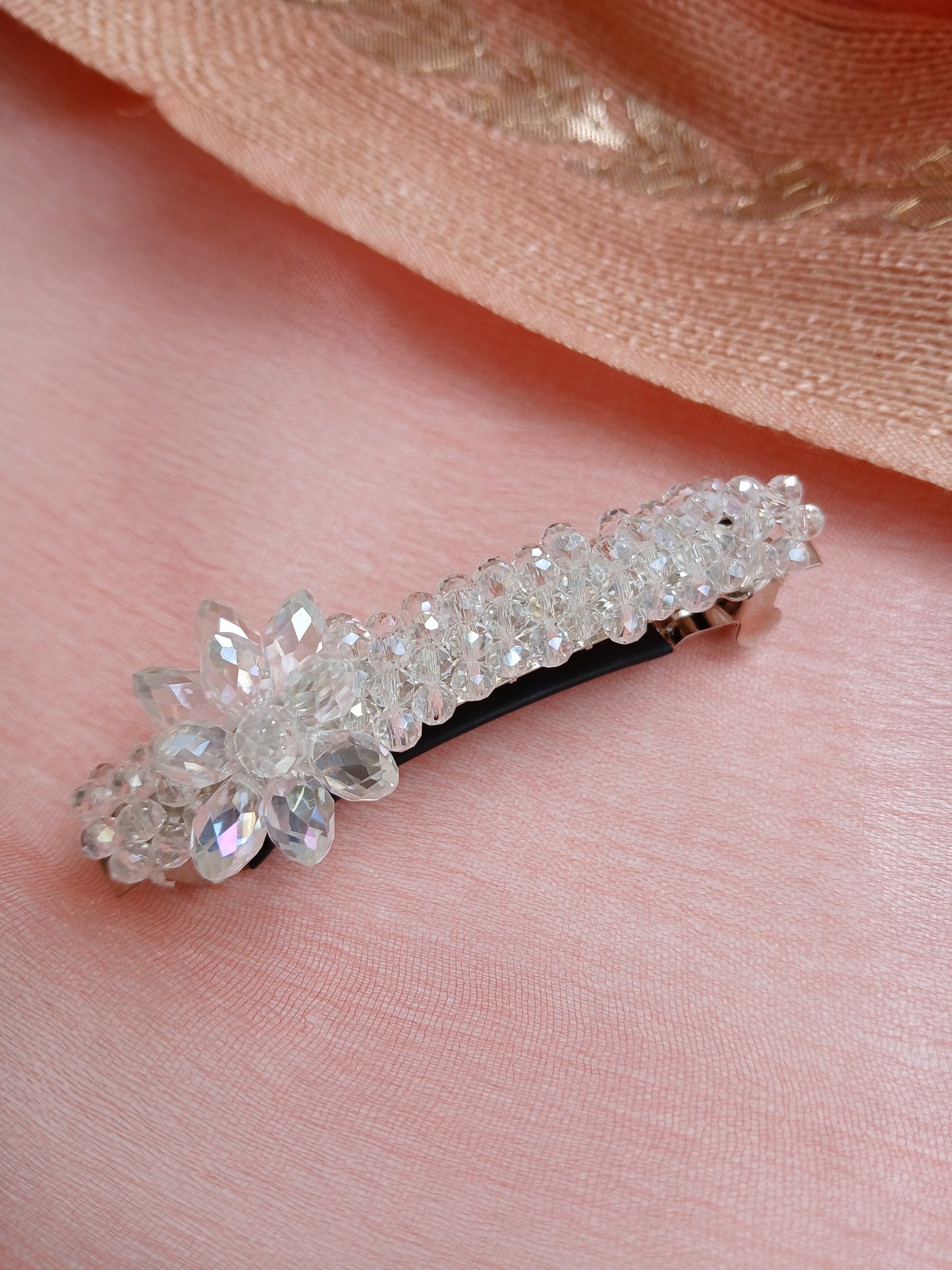 RIYA White Sparkling crystal back clips