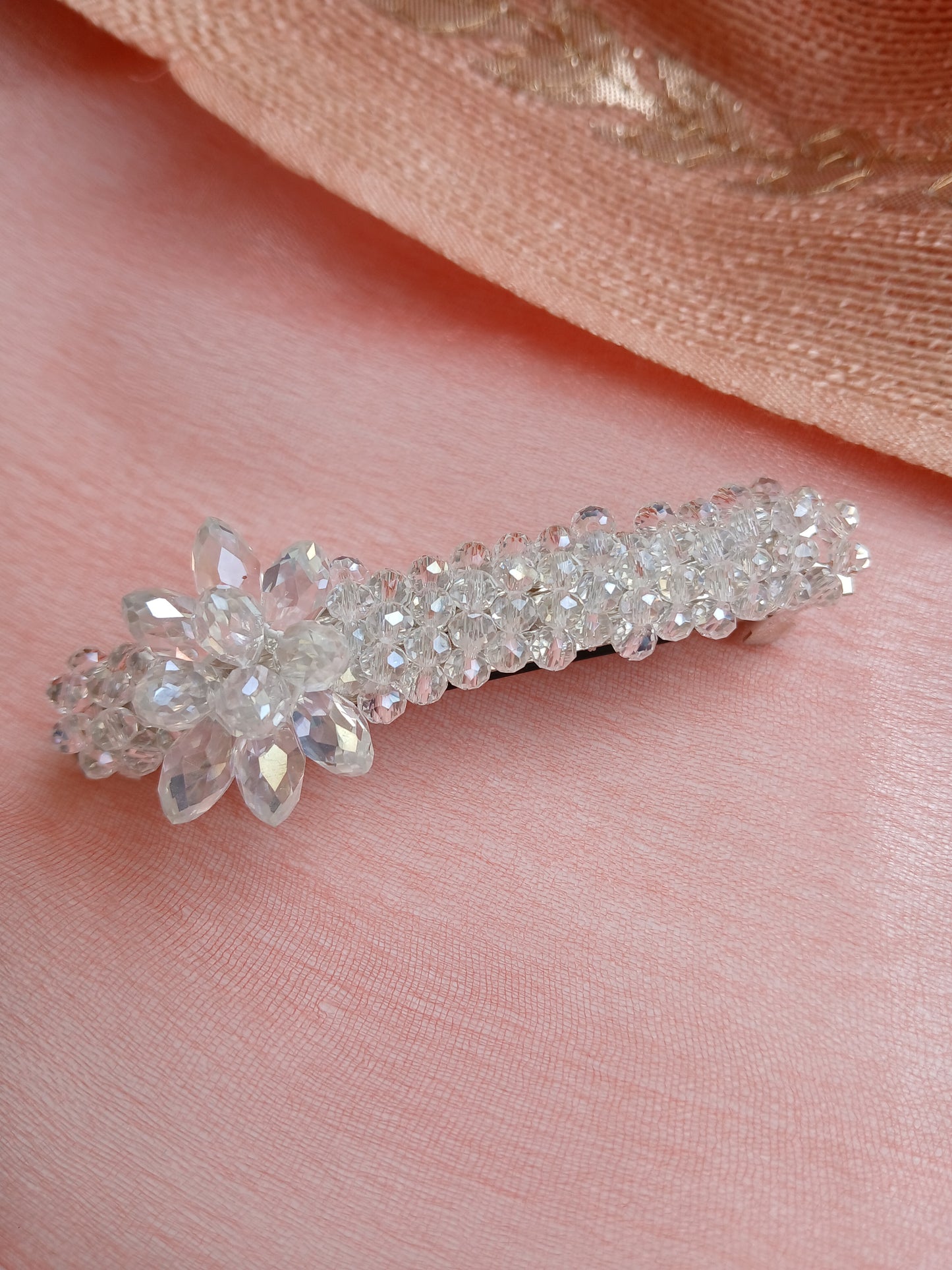 RIYA White Sparkling crystal back clips