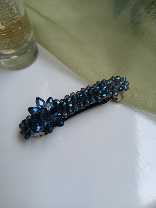 RIYA blue Sparkling crystal back clips