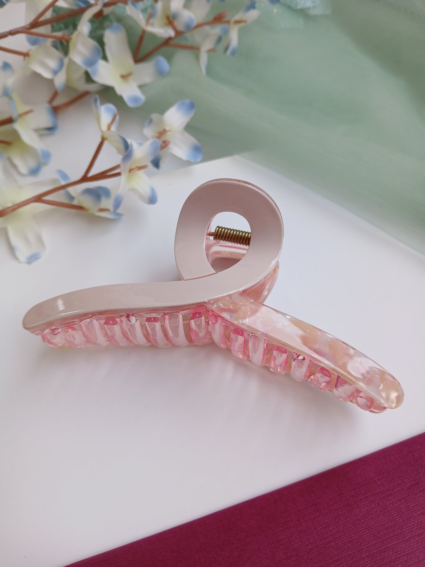 HALA Pink Dual Tone Infinity Acrylic Claw clip