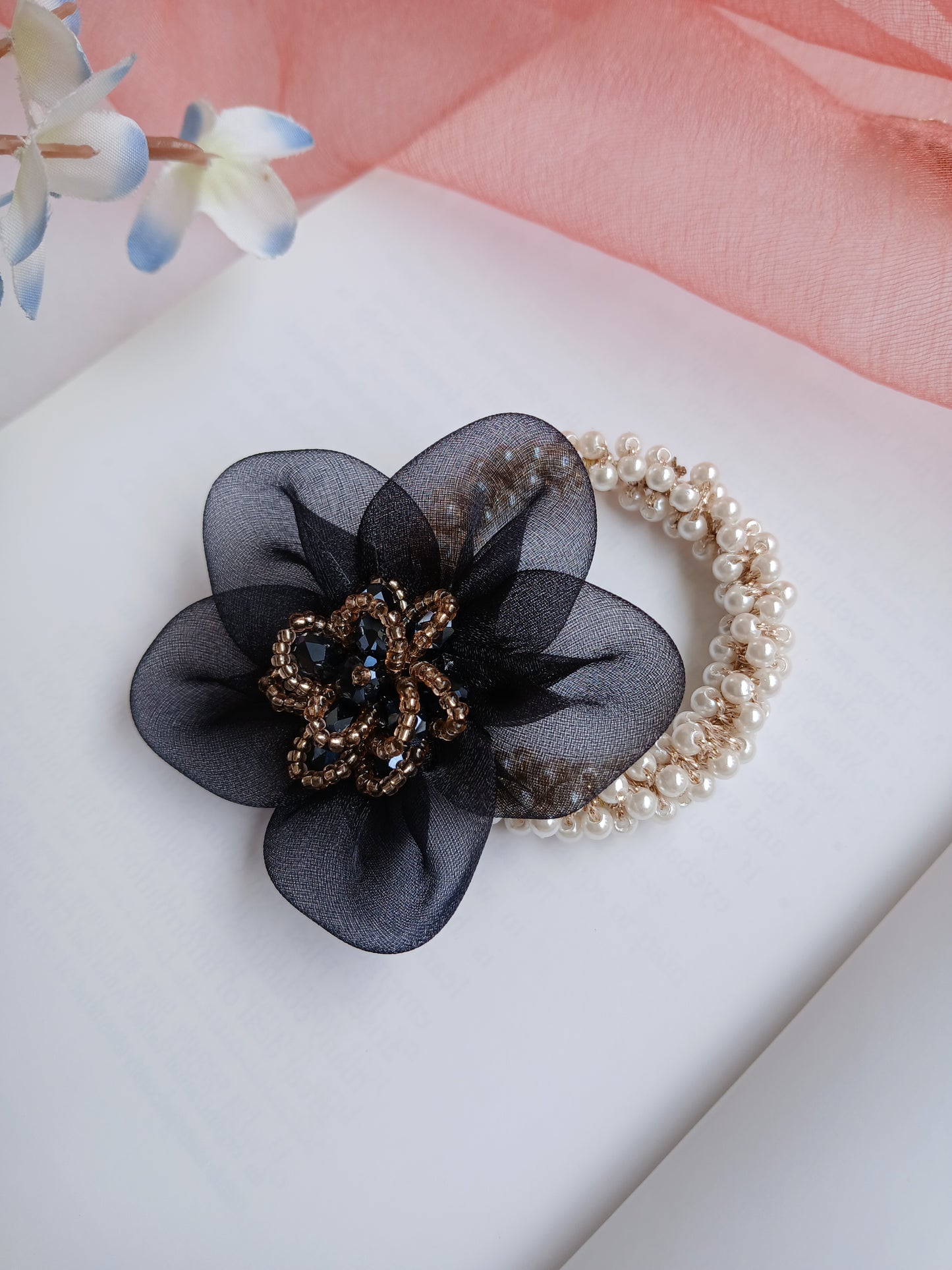 NAHELA Black Organza-Pearl Rubber Bands