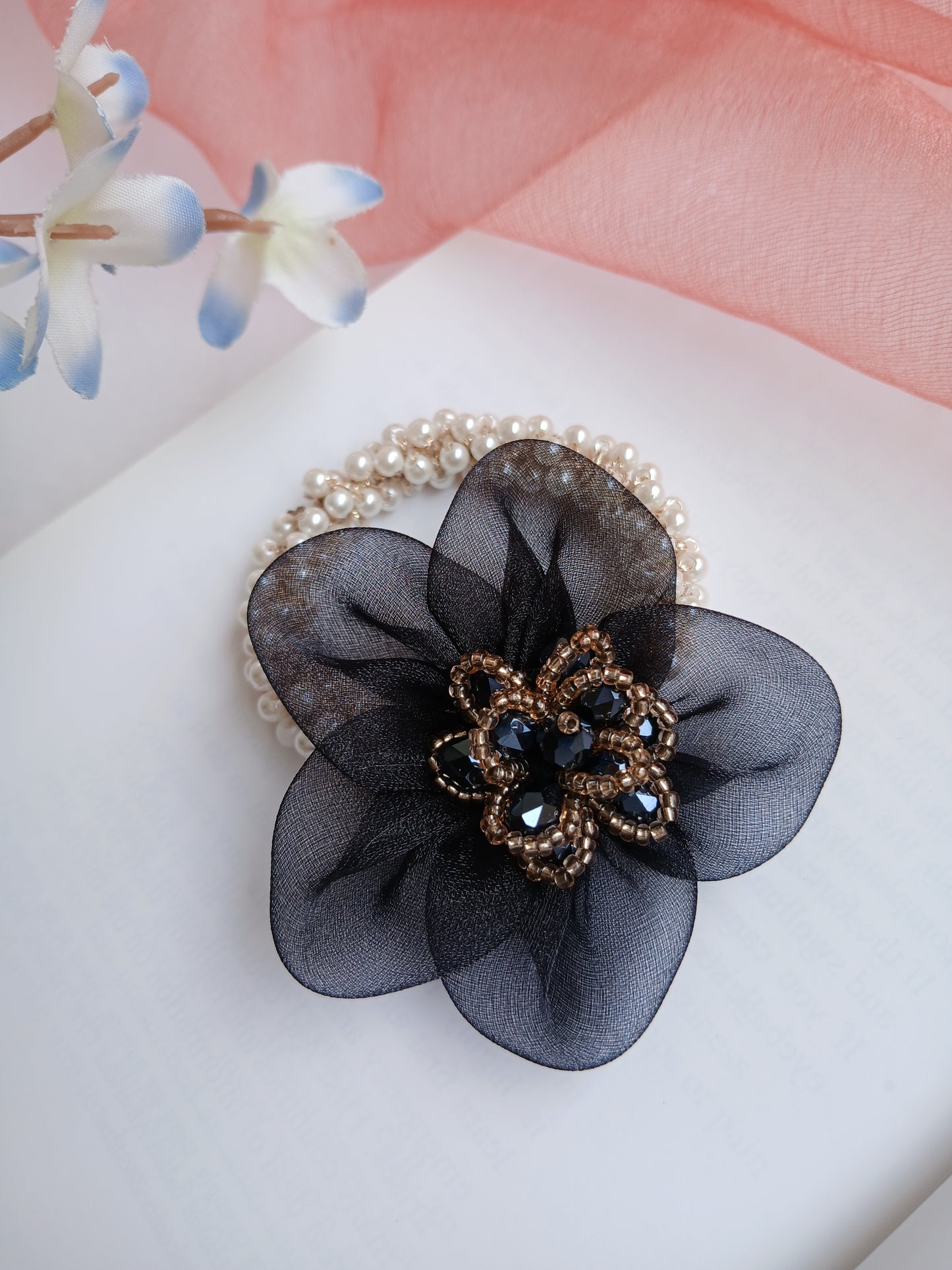 NAHELA Black Organza-Pearl Rubber Bands