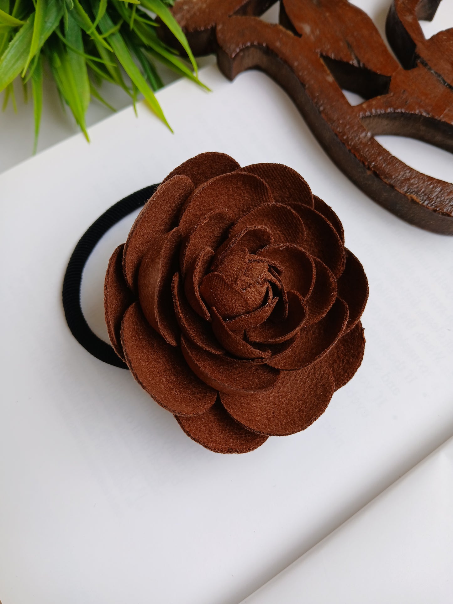 LAIBA Copper Brown ROSE Flower Rubber Band