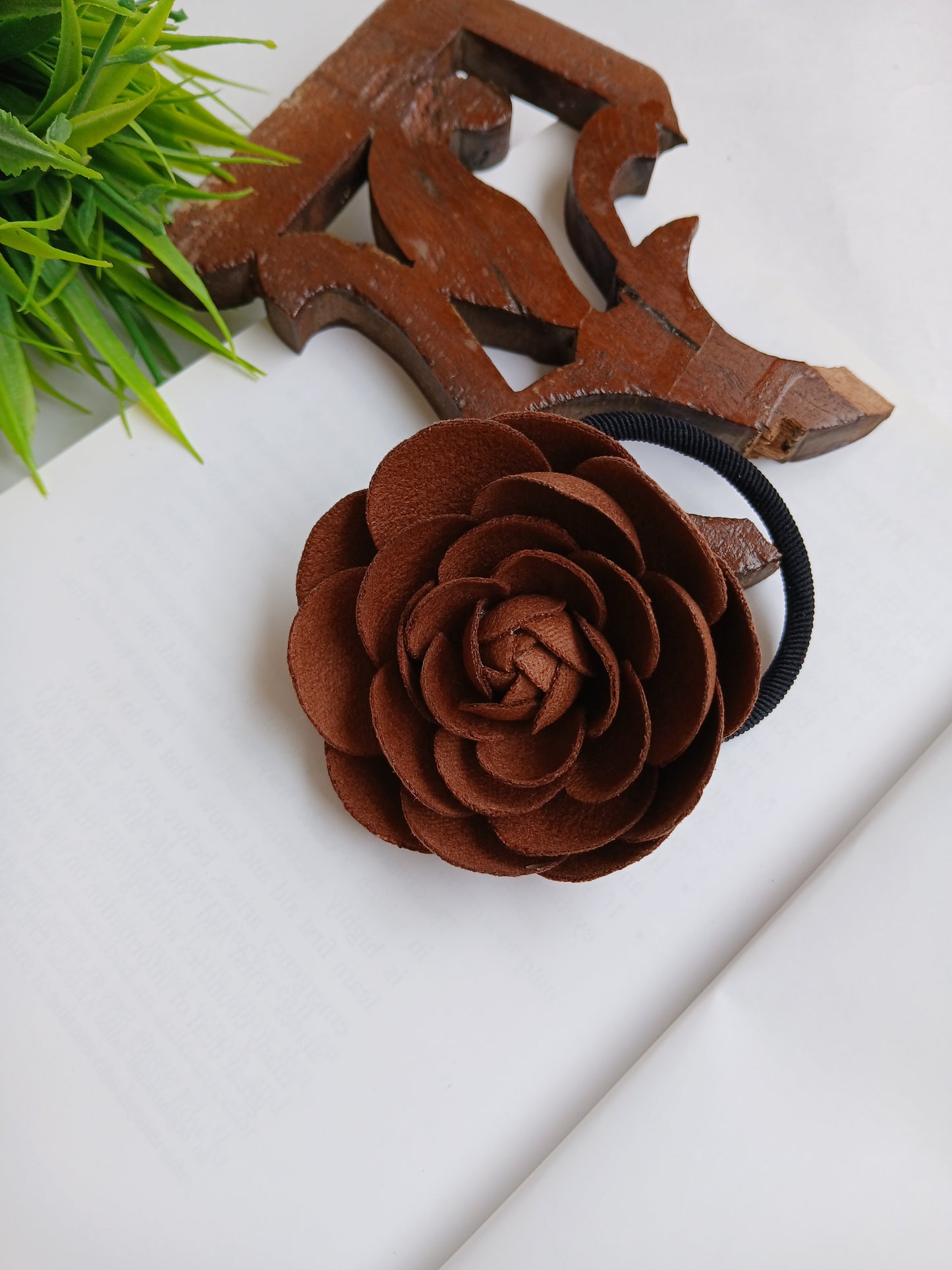 LAIBA Copper Brown ROSE Flower Rubber Band