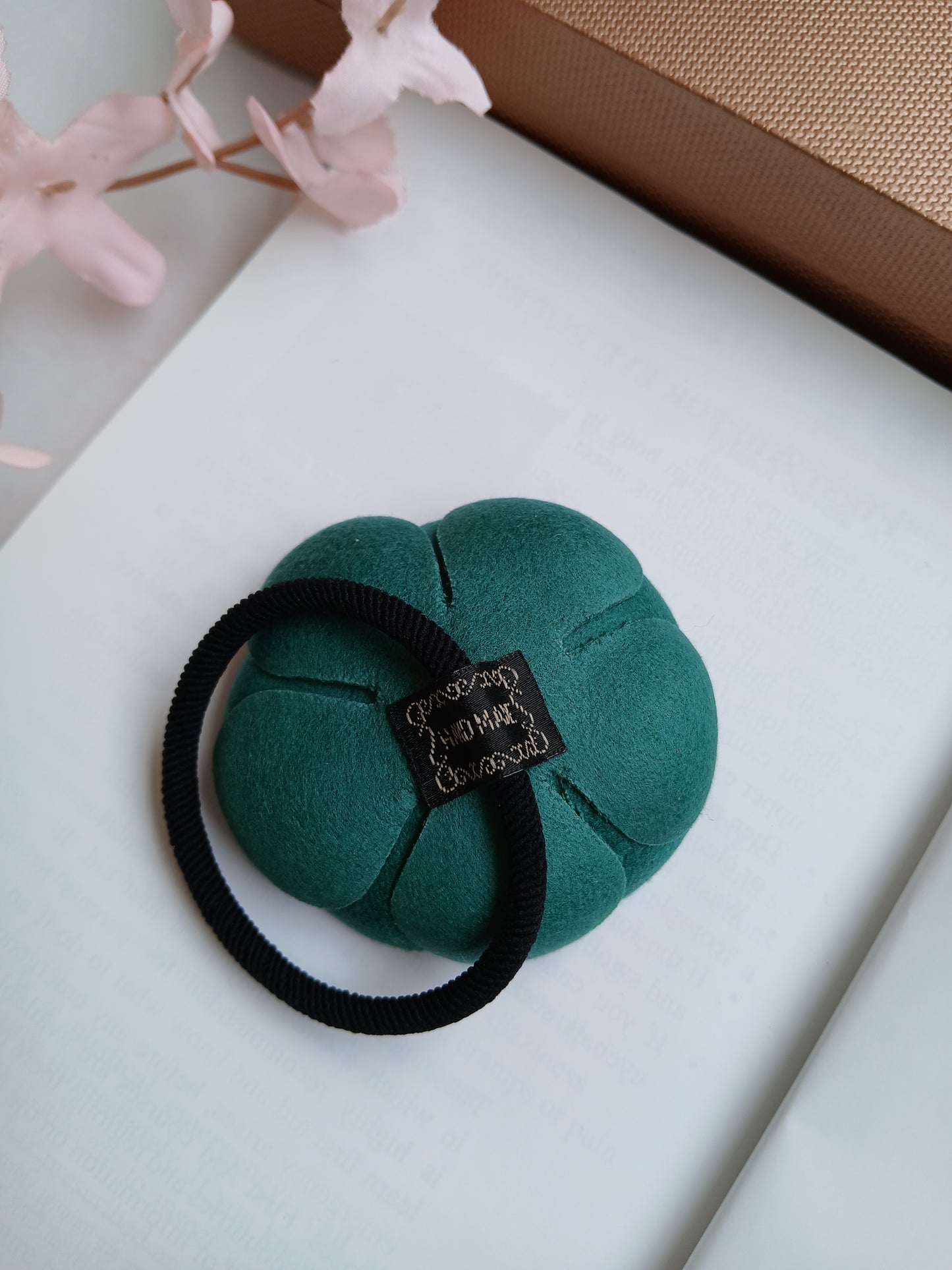 LAIBA Green ROSE Flower Rubber Band