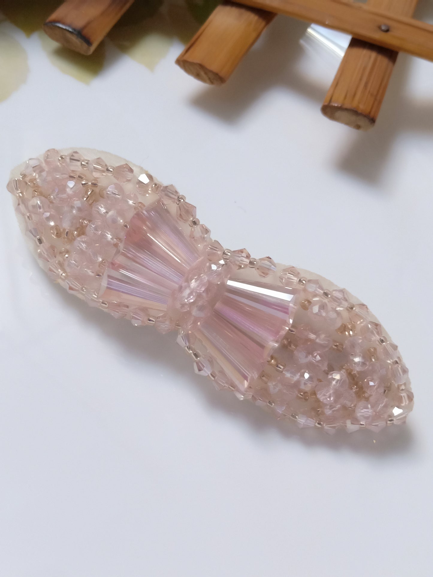 SIYA pink Twinkling crystal back clips