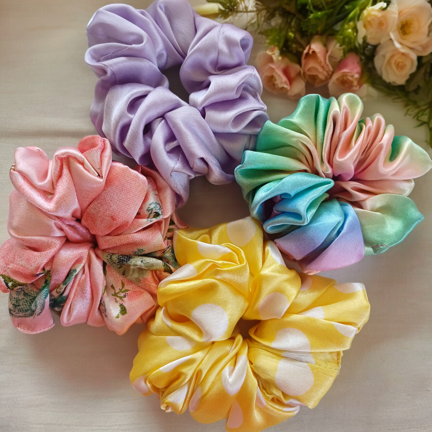 AAMER  Satin scrunchies