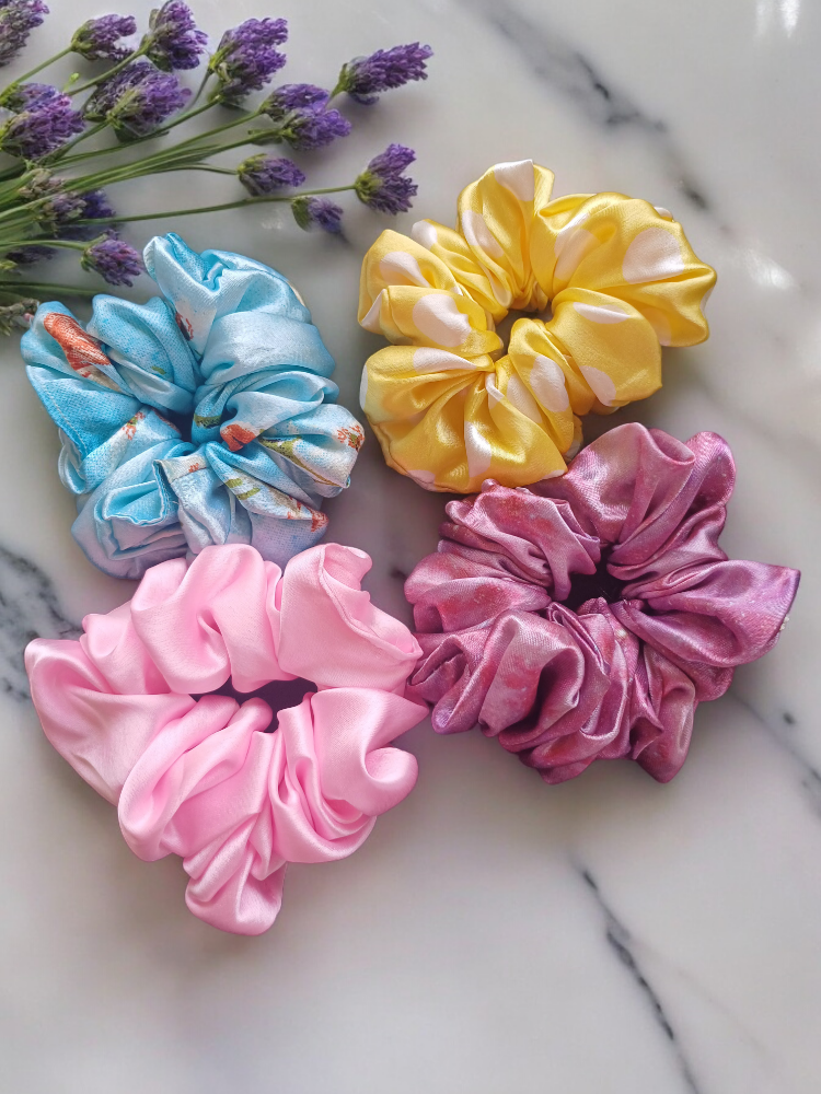 AAMER  Satin scrunchies