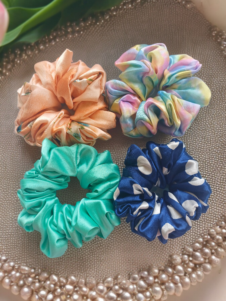 AAMER  Satin scrunchies